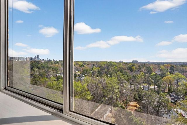 2479 Peachtree Road NE 1517, Atlanta, GA 30305