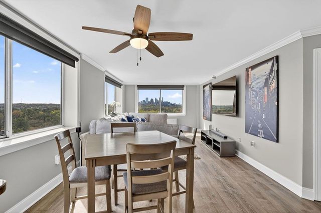 2479 Peachtree Road NE 1517, Atlanta, GA 30305