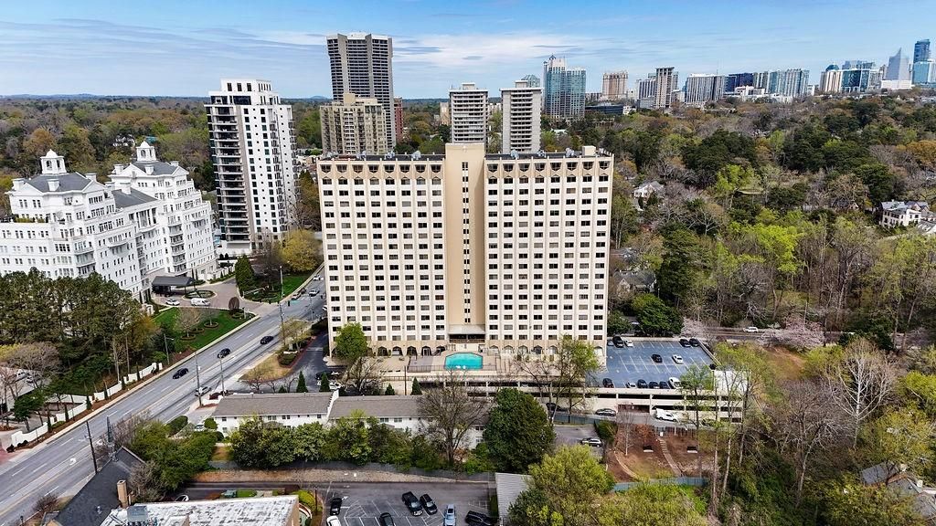 2479 Peachtree Road NE 1517, Atlanta, GA 30305