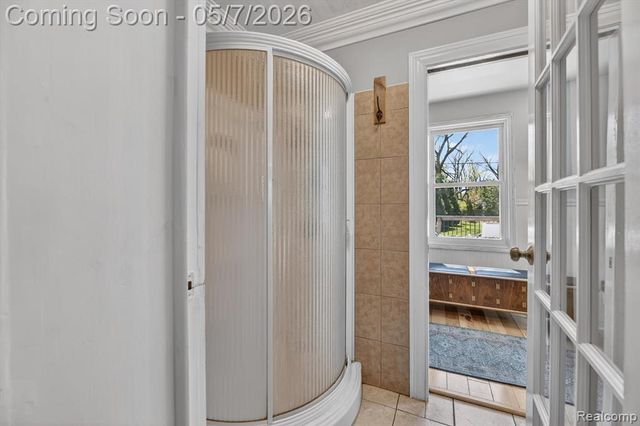 123 Riddle Street, Howell, MI 48843