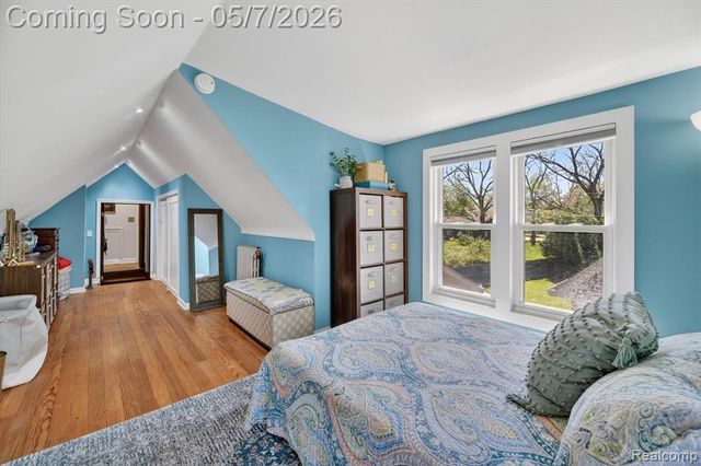 123 Riddle Street, Howell, MI 48843