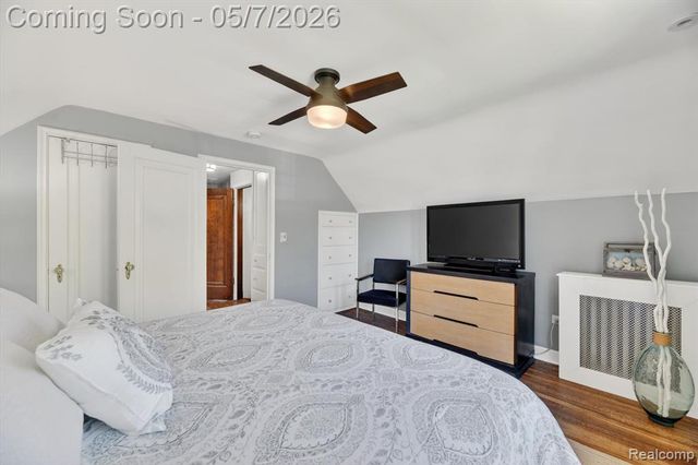 123 Riddle Street, Howell, MI 48843