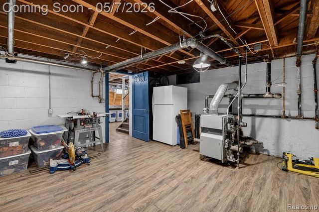 123 Riddle Street, Howell, MI 48843