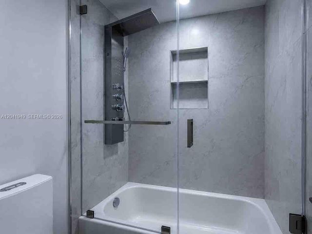 500 Bayview Dr 232, Sunny Isles Beach, FL 33160