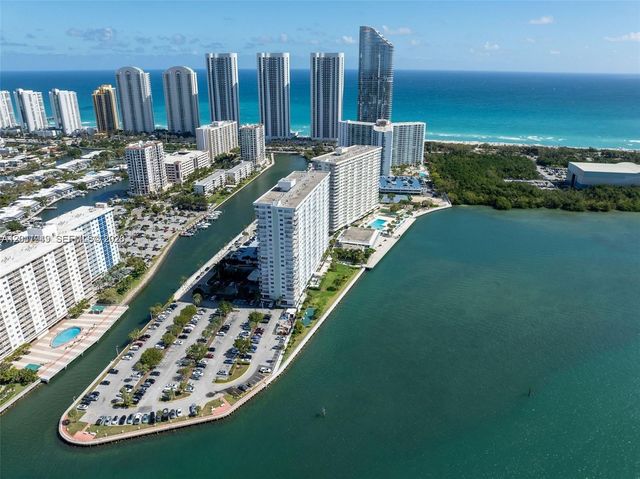 500 Bayview Dr 232, Sunny Isles Beach, FL 33160