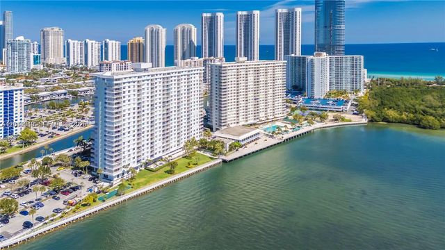 500 Bayview Dr 232, Sunny Isles Beach, FL 33160