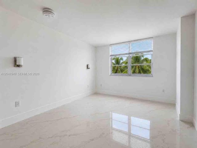 500 Bayview Dr 232, Sunny Isles Beach, FL 33160