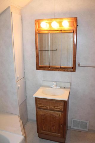 2924 South AVENUE, La Crosse, WI 54601