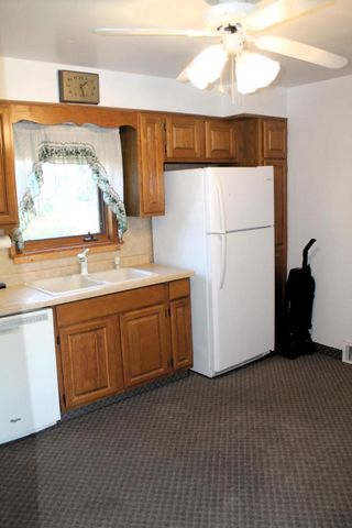 2924 South AVENUE, La Crosse, WI 54601