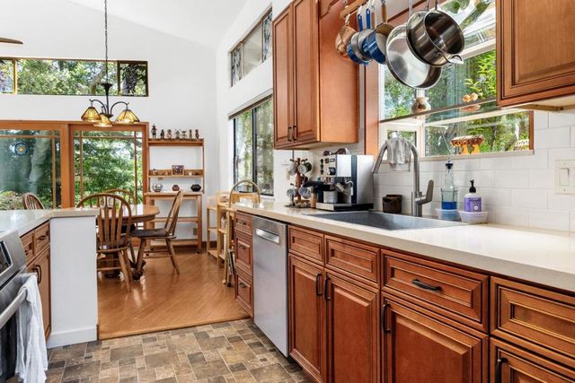 272 Waugh Avenue, Santa Cruz, CA 95065