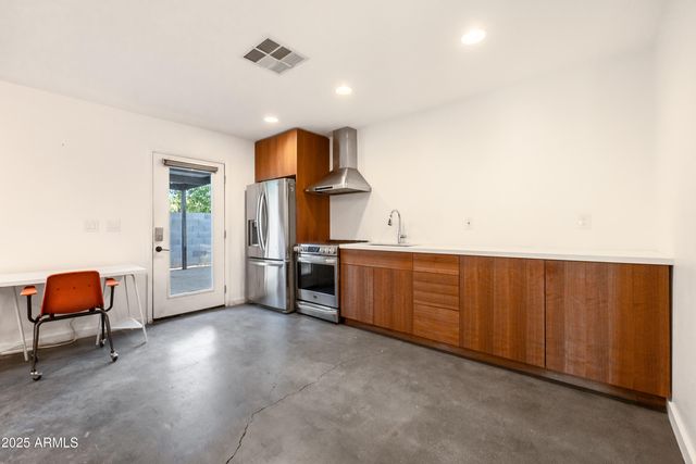 2029 N 9TH Street B, Phoenix, AZ 85006