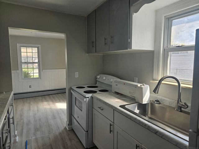 23529 Willard Avenue, Warren, MI 48089