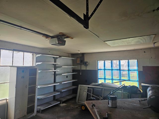 23529 Willard Avenue, Warren, MI 48089