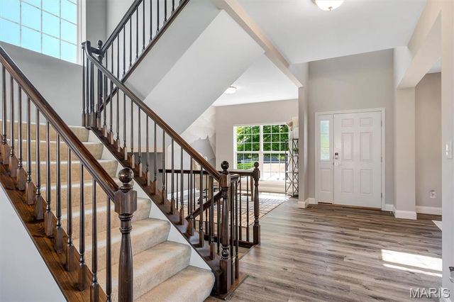 255 Mason Glen Drive, Lake St Louis, MO 63367