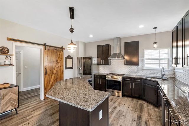 255 Mason Glen Drive, Lake St Louis, MO 63367
