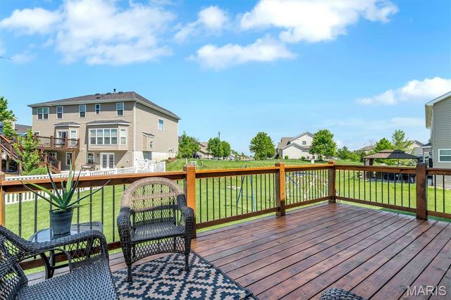 255 Mason Glen Drive, Lake St Louis, MO 63367