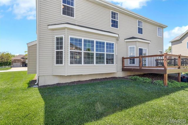 255 Mason Glen Drive, Lake St Louis, MO 63367
