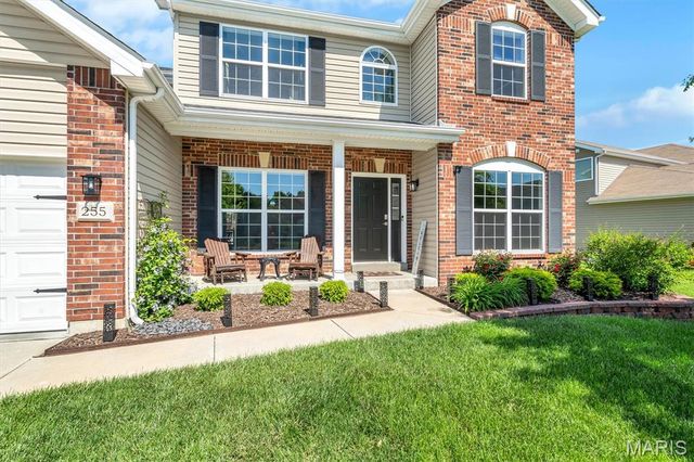 255 Mason Glen Drive, Lake St Louis, MO 63367