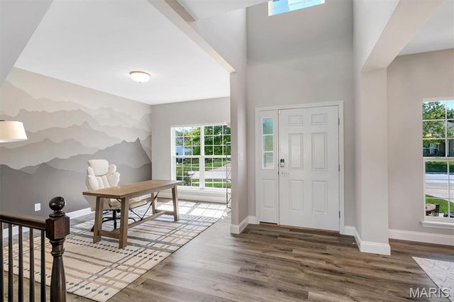 255 Mason Glen Drive, Lake St Louis, MO 63367