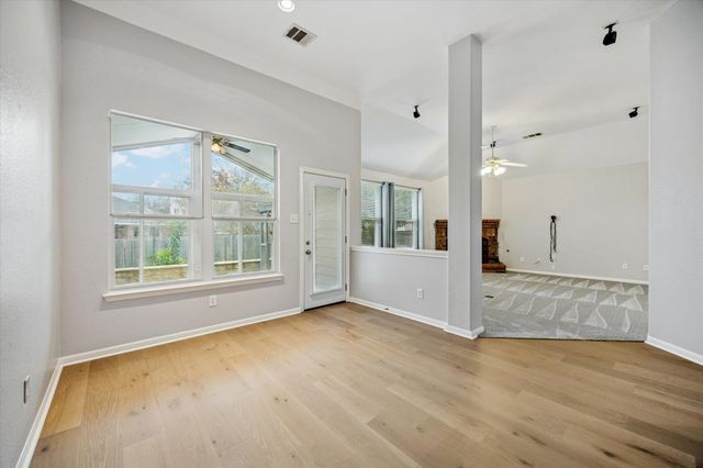 2401 Speidel DR, Pflugerville, TX 78660