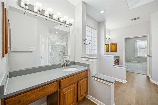 2401 Speidel DR, Pflugerville, TX 78660