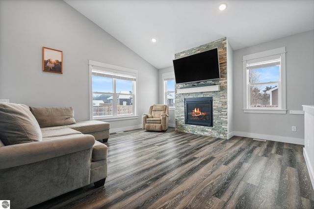 5357 Eaglehurst Drive, Traverse City, MI 49685