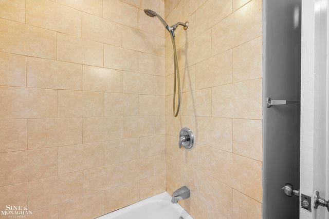 21734 Colony Street, Saint Clair Shores, MI 48080