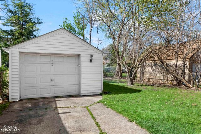21734 Colony Street, Saint Clair Shores, MI 48080