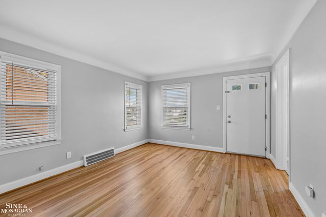 21734 Colony Street, Saint Clair Shores, MI 48080