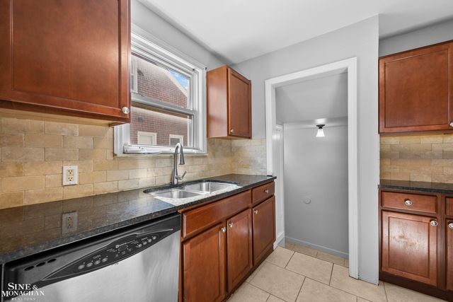 21734 Colony Street, Saint Clair Shores, MI 48080