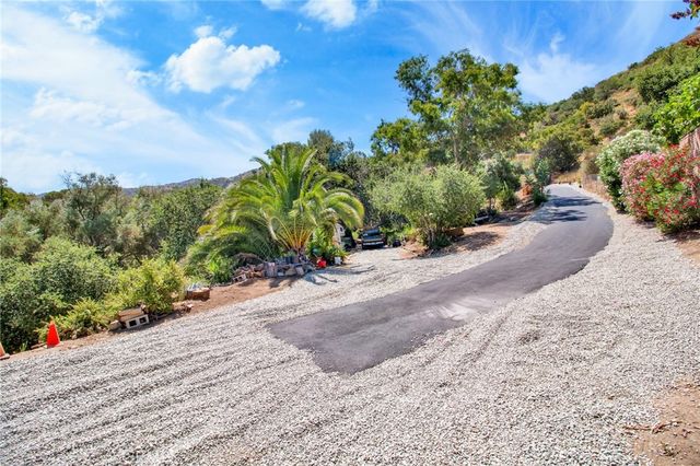 8455 McGroarty Street, Sunland, CA 91040