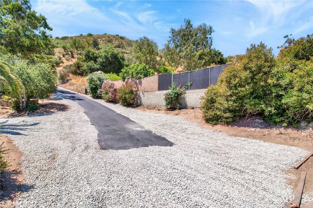 8455 McGroarty Street, Sunland, CA 91040