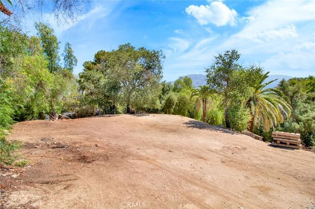 8455 McGroarty Street, Sunland, CA 91040