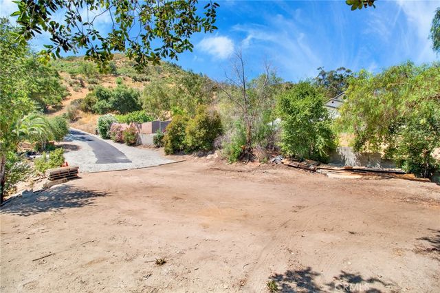 8455 McGroarty Street, Sunland, CA 91040