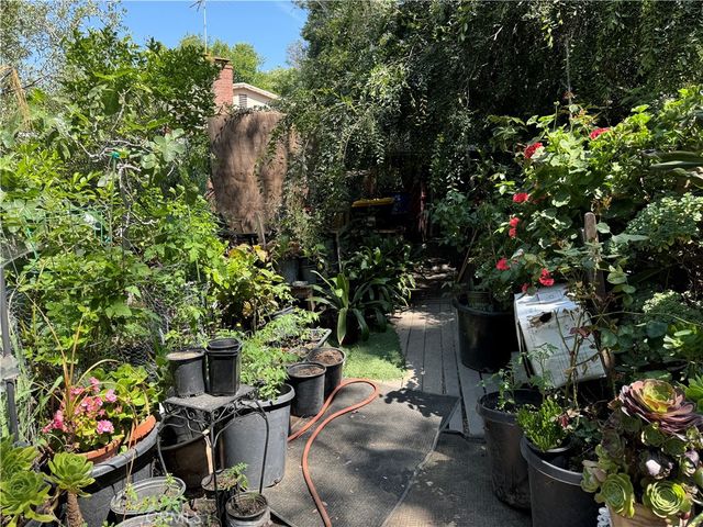 8455 McGroarty Street, Sunland, CA 91040