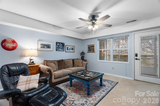 101 Carlyle Way, Asheville, NC 28803