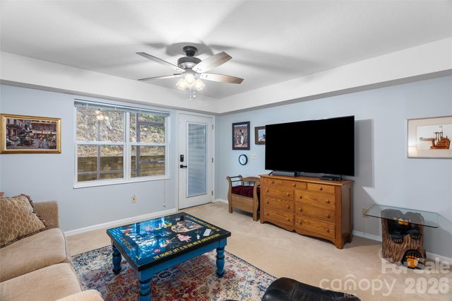 101 Carlyle Way, Asheville, NC 28803