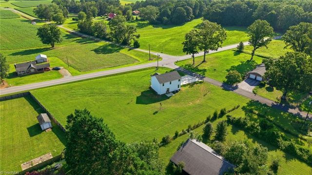 104 Hemlock Lane, State Road, NC 28676