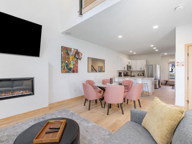 28 Bowman Lane, Unit 7 Unit 7, Wilmington, NY 12997