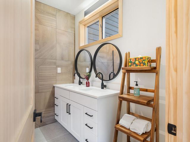 28 Bowman Lane, Unit 7 Unit 7, Wilmington, NY 12997