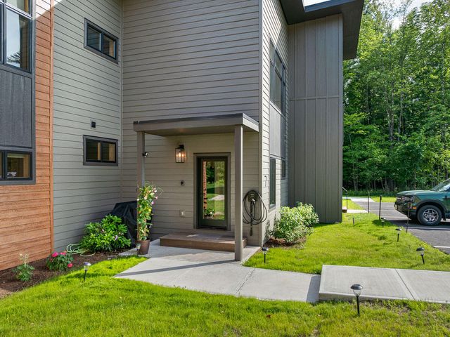 28 Bowman Lane, Unit 7 Unit 7, Wilmington, NY 12997