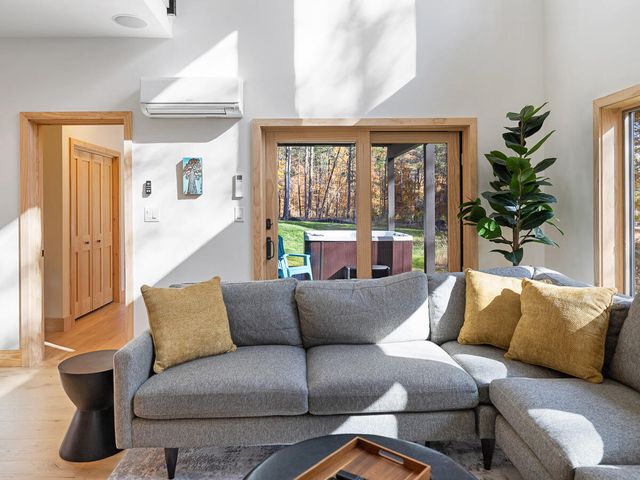 28 Bowman Lane, Unit 7 Unit 7, Wilmington, NY 12997