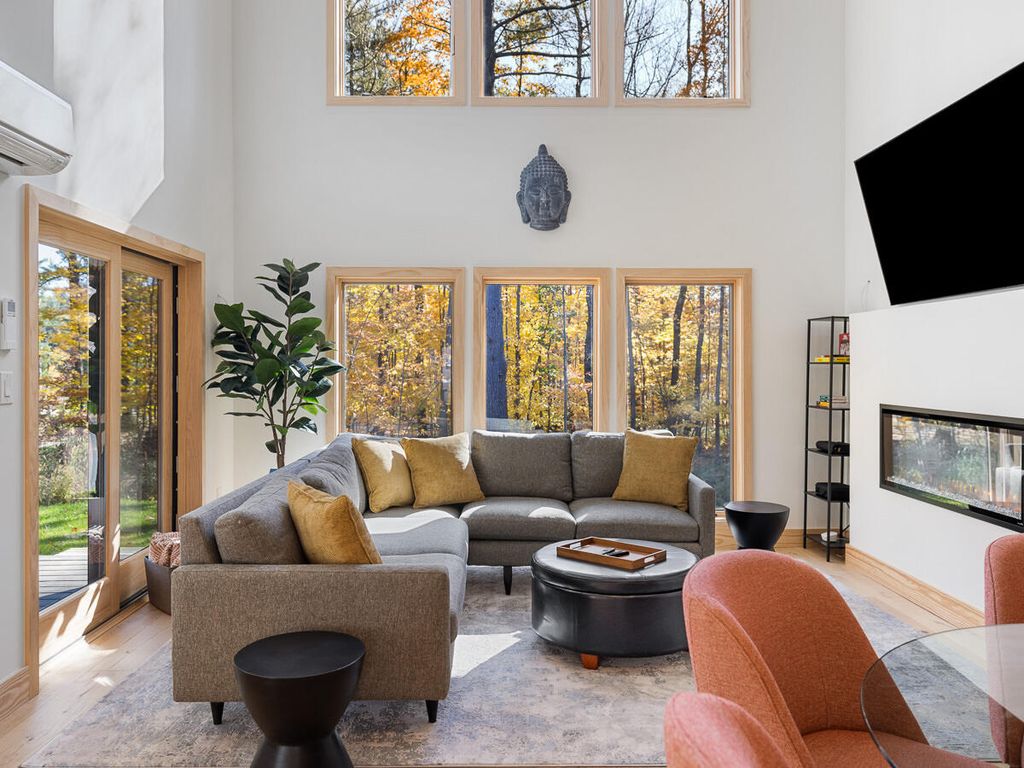 28 Bowman Lane, Unit 7 Unit 7, Wilmington, NY 12997