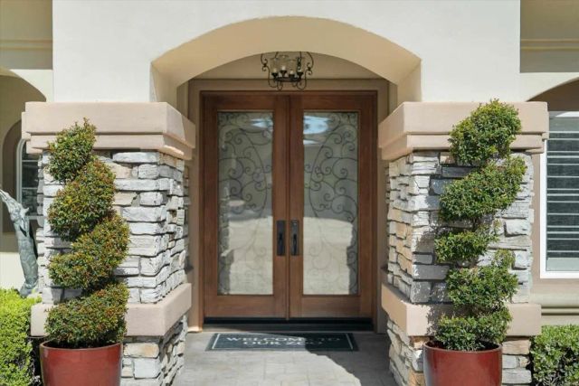 18605 Villa Drive, Villa Park, CA 92861