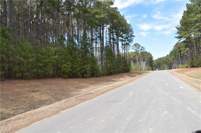 1314 Lawnes Neck DR, Smithfield, VA 23430