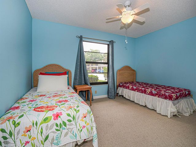 23 Plantation Drive 102, Vero Beach, FL 32966