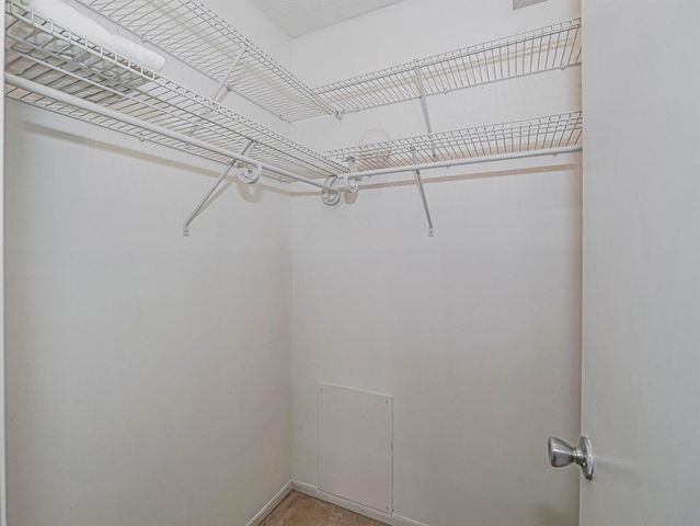 23 Plantation Drive 102, Vero Beach, FL 32966