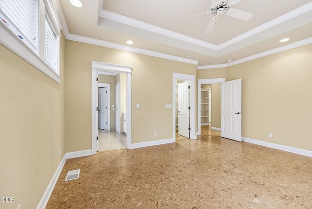 527 Sutton Place, Ashland, OR 97520