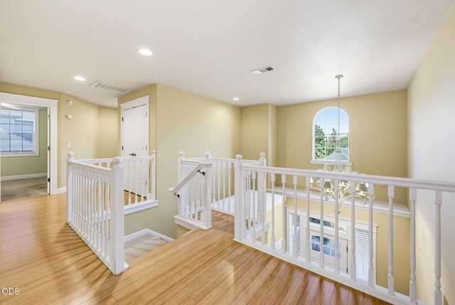 527 Sutton Place, Ashland, OR 97520