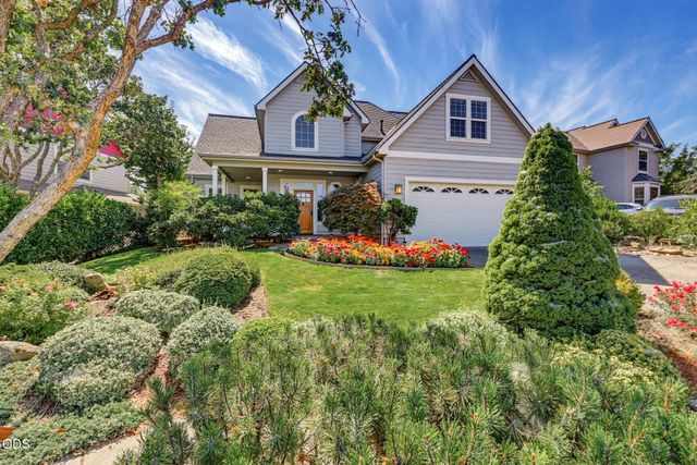 527 Sutton Place, Ashland, OR 97520